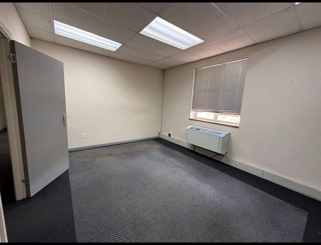 313M² OFFICE TO LET IN RIVIERA
